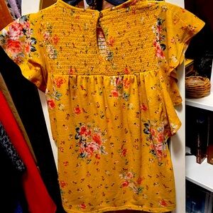 Cute Rick fall colored top